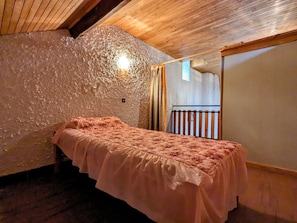 Chambre 2 (1er étage)