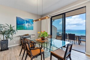 Dining room open to the lanai and ocean view