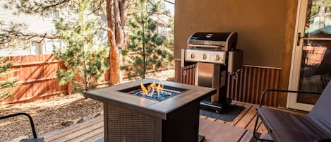 Back Deck - Enjoy the covered deck after a day of fun. Cool in the summer... covered for the snow or rain.