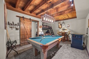 Updated gameroom with pool table, arcade, and bunk bed!