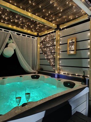Bain à remous intérieur