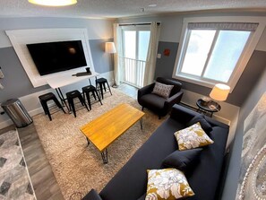 Living/dining (1)