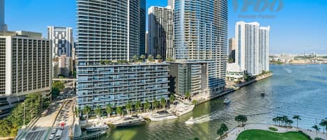 ICON BRICKELL RESIDENCES MIAMI 2BR/2BA LUXURY 5★