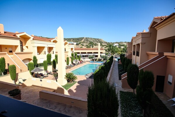 vue sur piscine