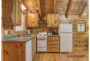 Gatlinburg Cabin Rentals Happily Ever After Kitchen