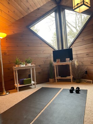 Yoga studio - loft area 