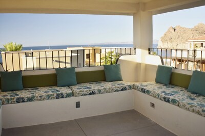 Casa Paraiso - 1 minute walk to the Beach!