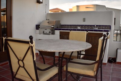 Casa Paraiso - 1 minute walk to the Beach!