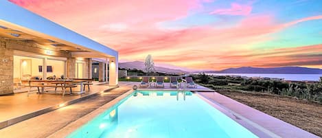 Vista Mare Villa | HotelPraxis Group