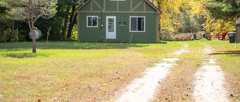 Driveway view of the cottage