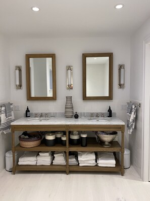 Master Bath Room with large tub, water closet and large shower