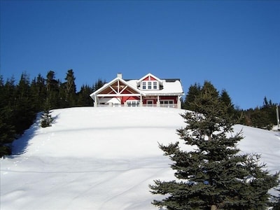 Hogarth House in Beautiful Trinity East Newfoundland