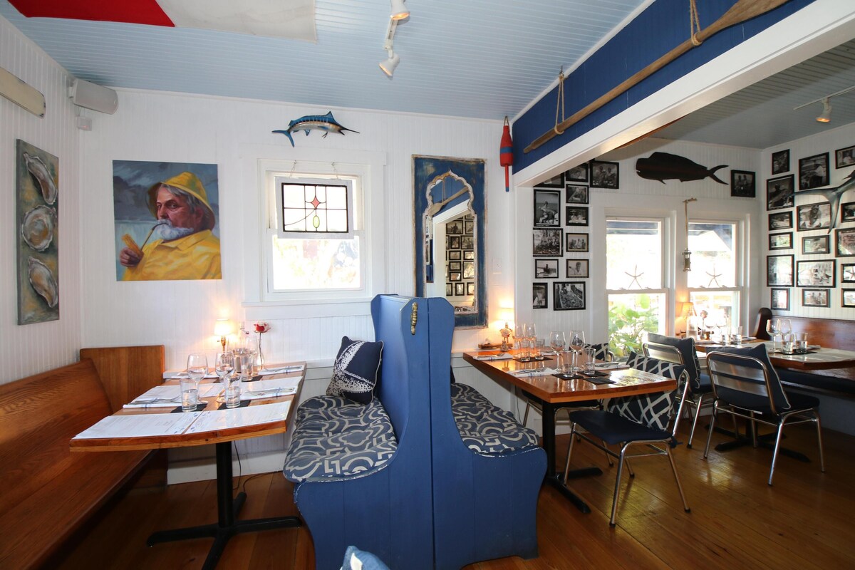 Beach Palms 8B-Beach 1 Minute Walk, Heated Pool, Free Wi-Fi-Dock-Private Balcony