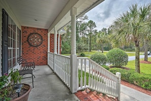 Front Porch | Outdoor Seating | Long-Term Renters Welcome