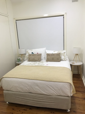 2nd bedroom with double bed
