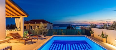 Amazing sunset view from the pool area