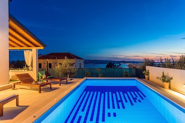 Amazing sunset view from the pool area