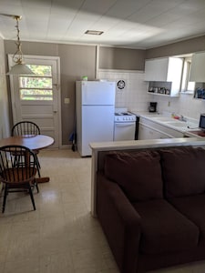 Clean, full kitchen, stand alone cabin