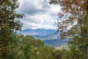 smoky-retreat-28