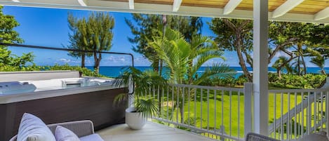 Lanai, Hot Tub with a Beachfront View