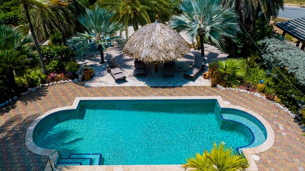 Luxurious Villa with Private Pool & Gazebo - Your Own Paradise Awaits!