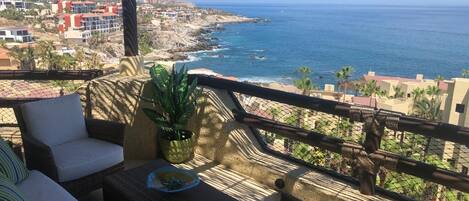 Large wrap around patio w/ all around ocean views of Sea of cortez and lands end