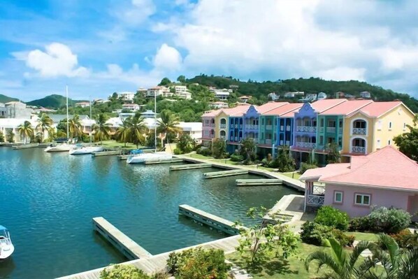 Harbour 2.5-Bed Villa #14 (1)