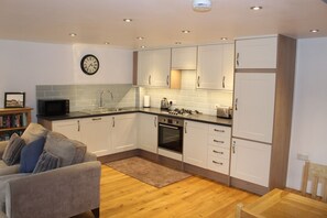 Newly fitted kitchen 