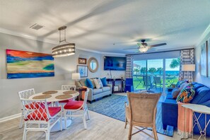 Living Room w/ Gulf Views