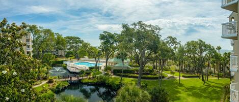 Balcony View to Pool/Ocean