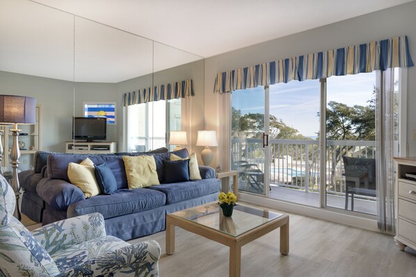 Pet friendly, one-bedroom villa with coastal feel