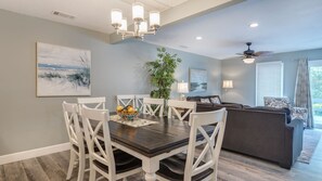 Spacious dining table that seats 6
