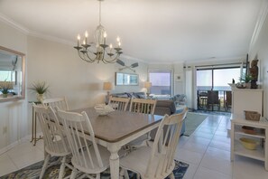Open layout from dining room to living area