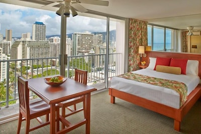 Great Find! Two Studio Units for 8! Pool!