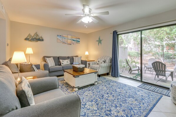 Hilton Head Island Vacation Rental | Townhome | 3BR | 2.5BA | 1,310 Sq Ft