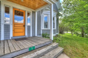 Front Entrance Porch