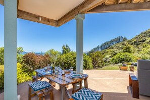 Al Fresco dining