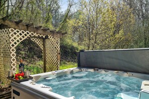 Bain à remous extérieur