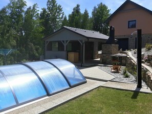Propriété, Maison, Domicile, Toit, Immobilier, Bâtiment, Architecture, Piscine, Cabanon, Arrière-Cour