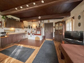 Propriété, Bois, Comptoir, Design Intérieur, Cabinetry, Salon, Canapé, Sol, Sol, Cuisine