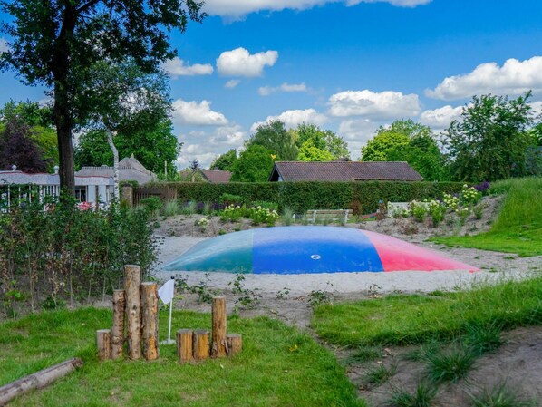 Propriété, Paysage Naturel, Immobilier, Arbre, Piscine, Herbe, Maison, Lot Terre, Zone Rurale, Vacances