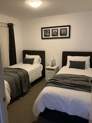 2nd bedroom can be 2 x single beds OR a king bed