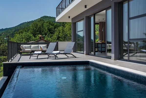pool