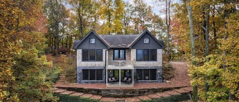 Privately set in Melrose Mountains