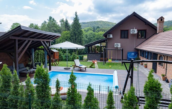 pool