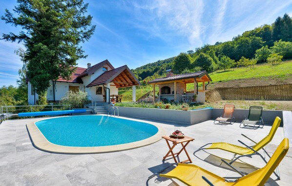 pool