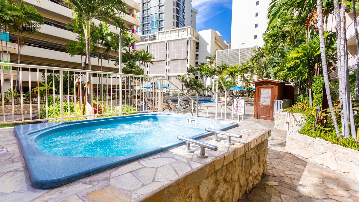 Wyndham at Waikiki Beach Walk® – 2 Bedroom Deluxe