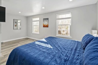 Modern Townhouse conveniently near D.C.