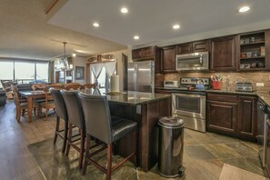 Full Kitchen with Island