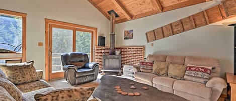 Stowe Vacation Rental | 1 BR + Loft | 1 BA | 2 Stories